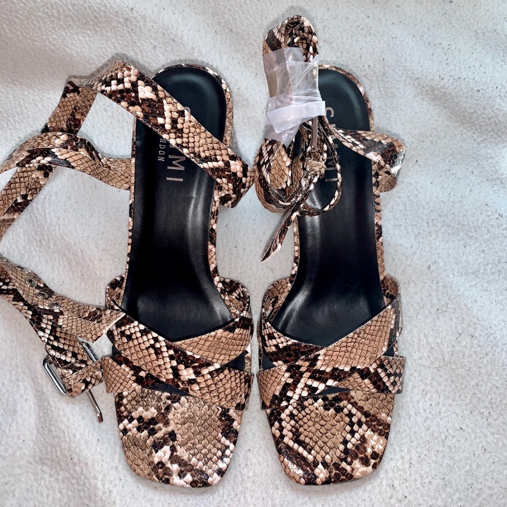Snakeskin strappy heeled sandals - Picture 3 of 6